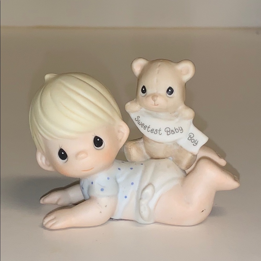 Precious Moments Figurine